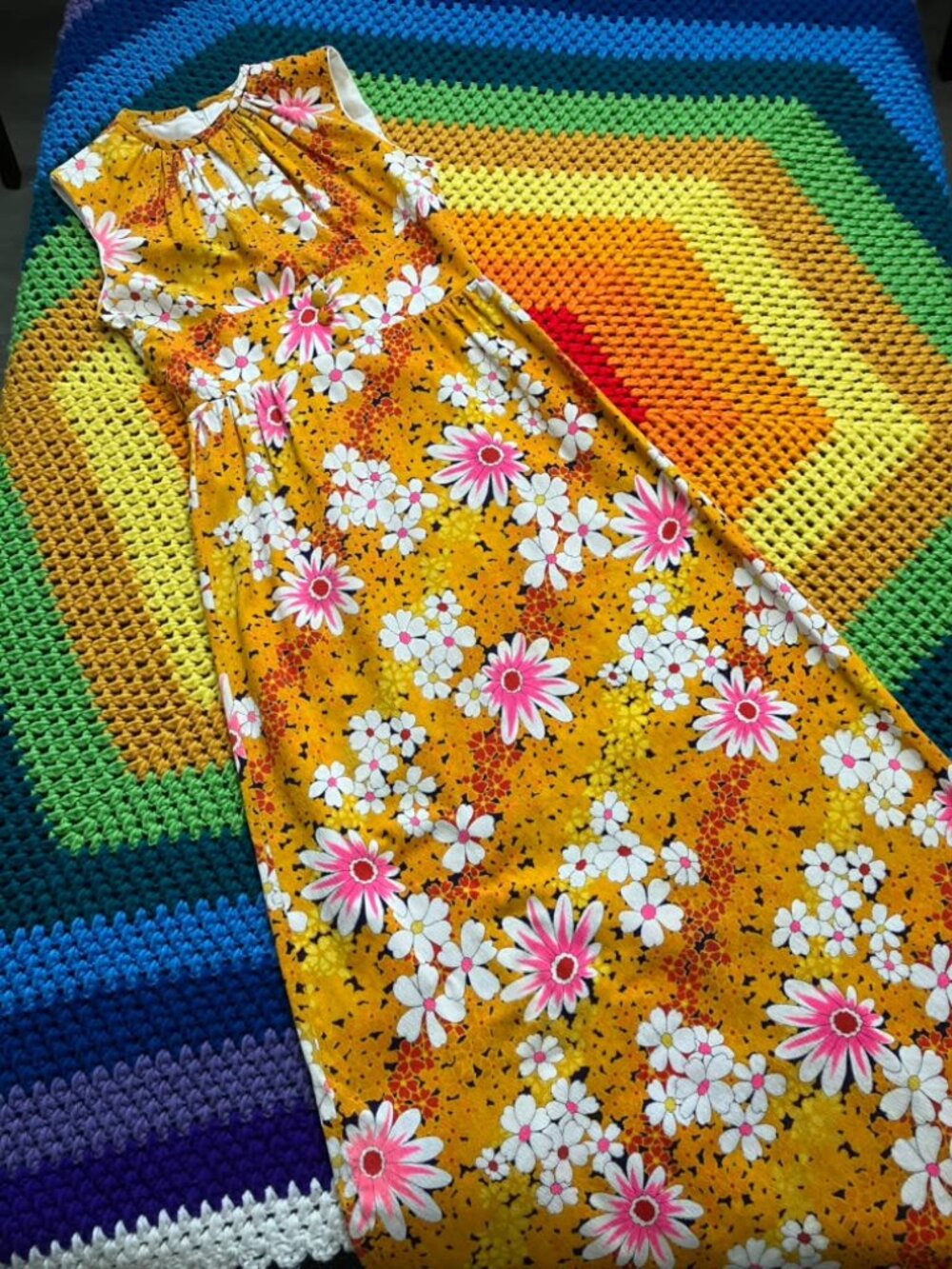70's Vintage Lee Stevens Miami Orange White Daisy Hawaiian Hostess Maxi Dress